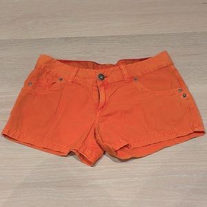 Bench orange shorts